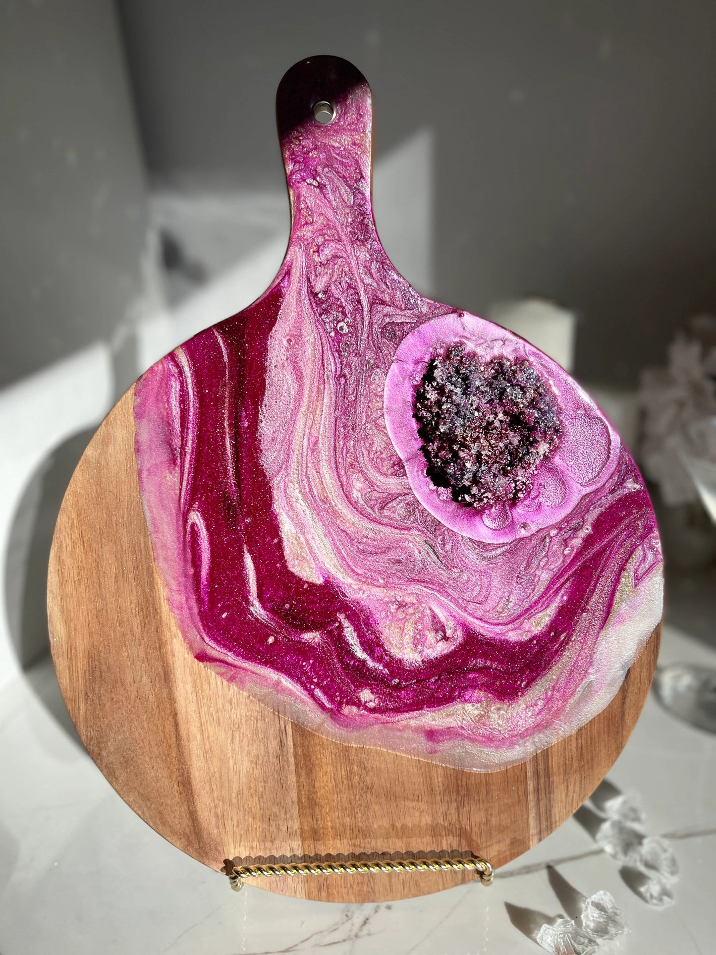Round Purple and Pink Color Geode Marble Design Cheeseboard