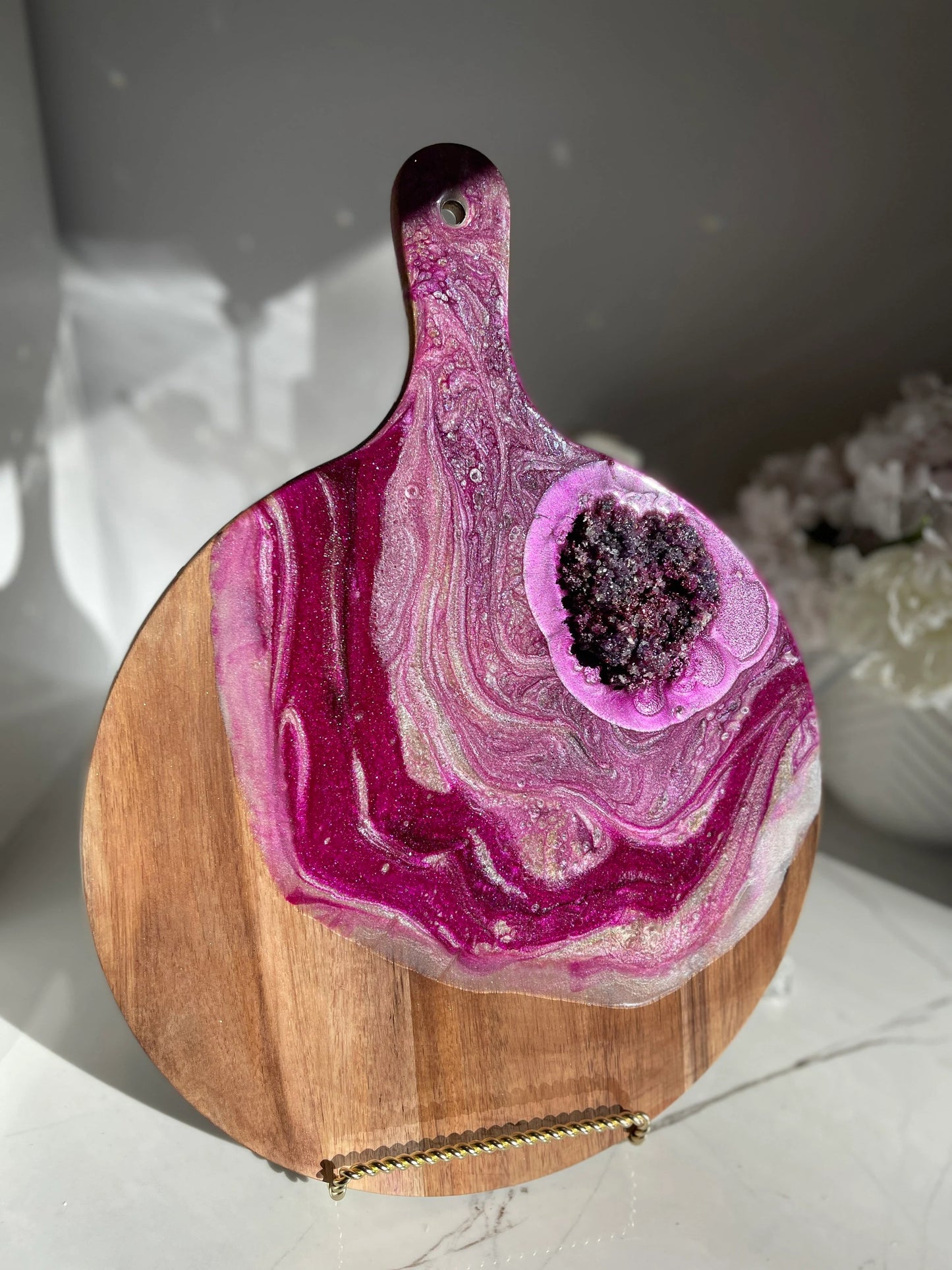 Round Purple and Pink Color Geode Marble Design Cheeseboard