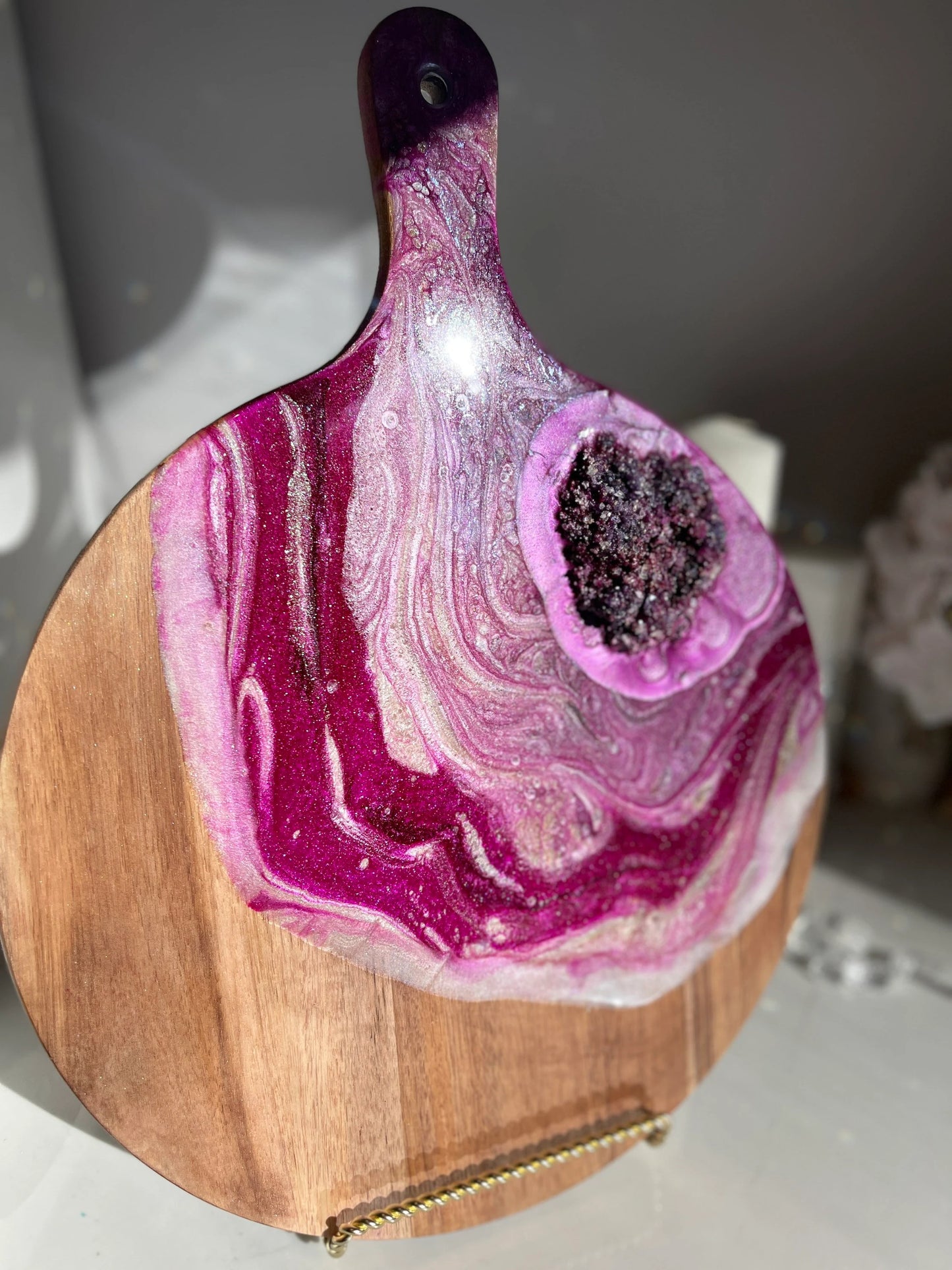 Round Purple and Pink Color Geode Marble Design Cheeseboard