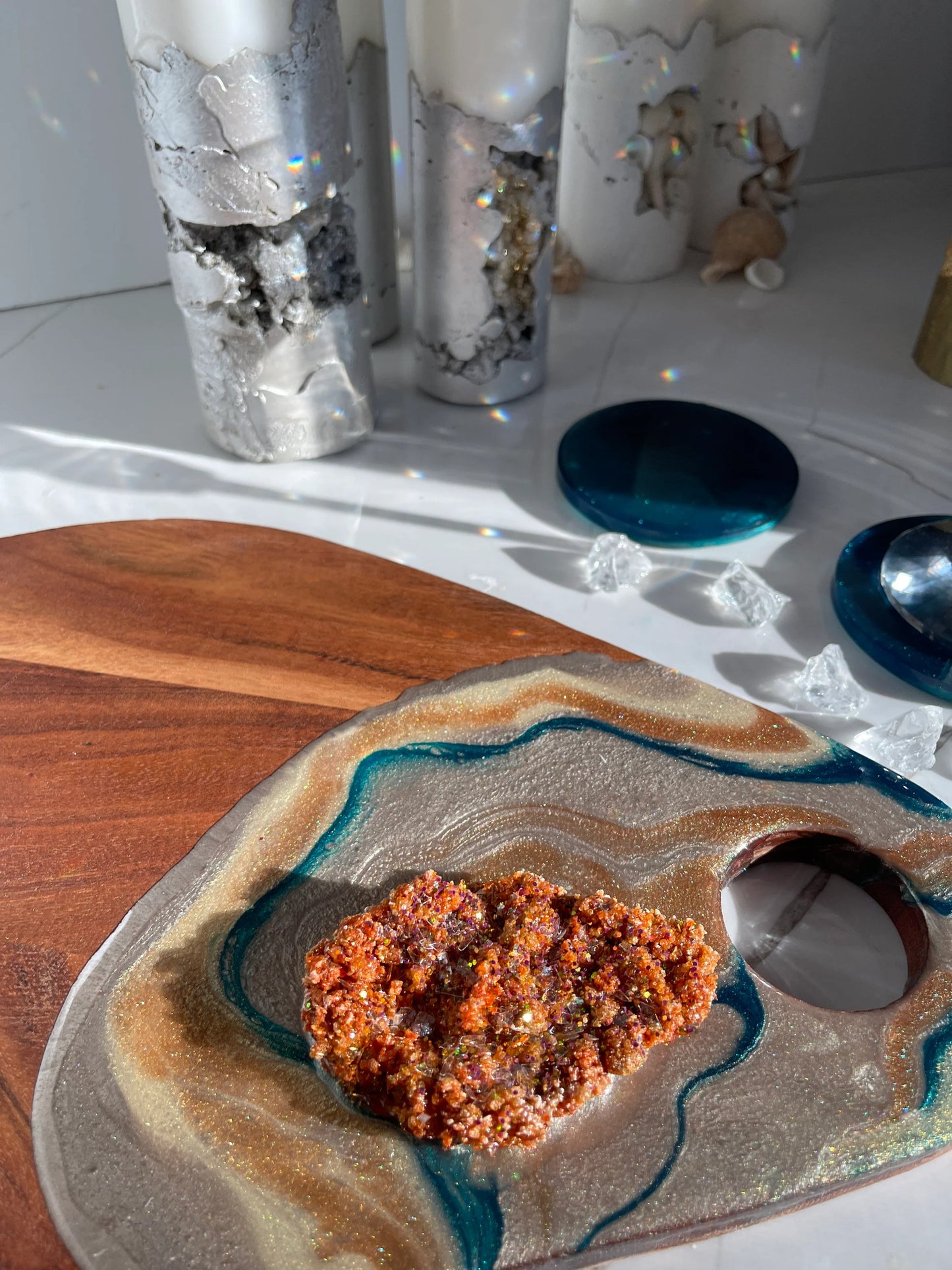 Gold and Teal Color Cheeseboard with Two Round Matching Coaster