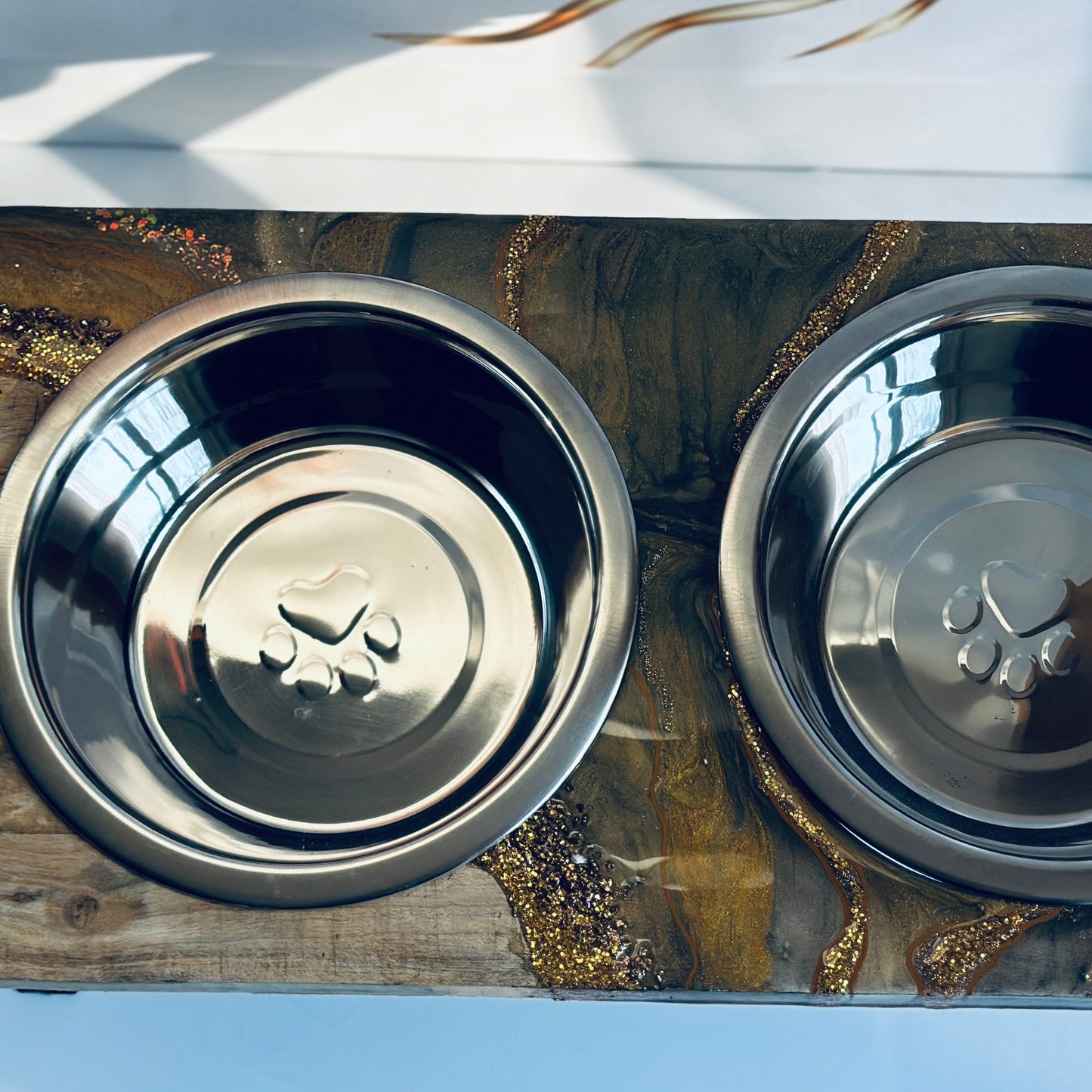 Gold & Bronze Pet Feeder