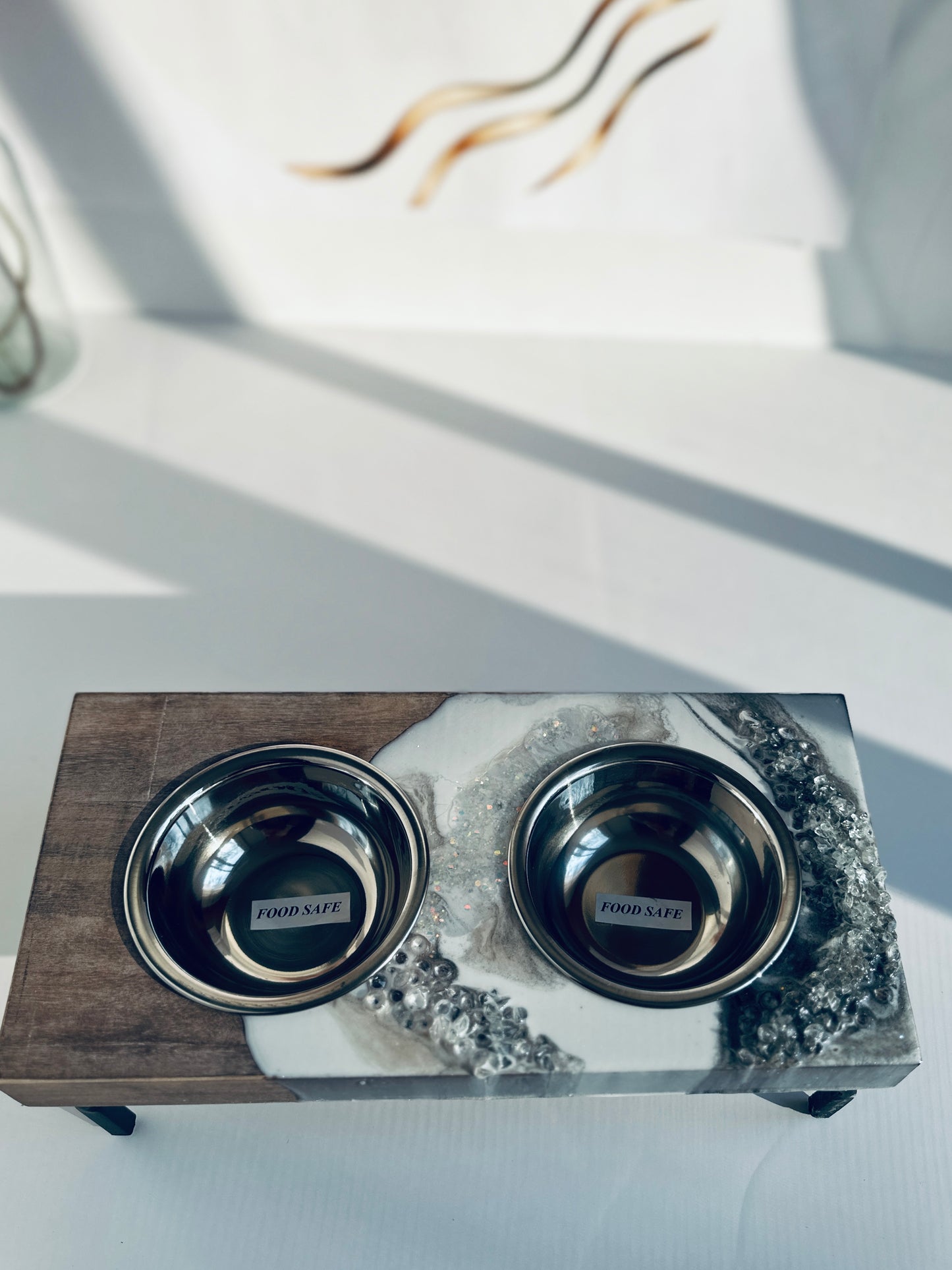 White & Gray Pet Feeder
