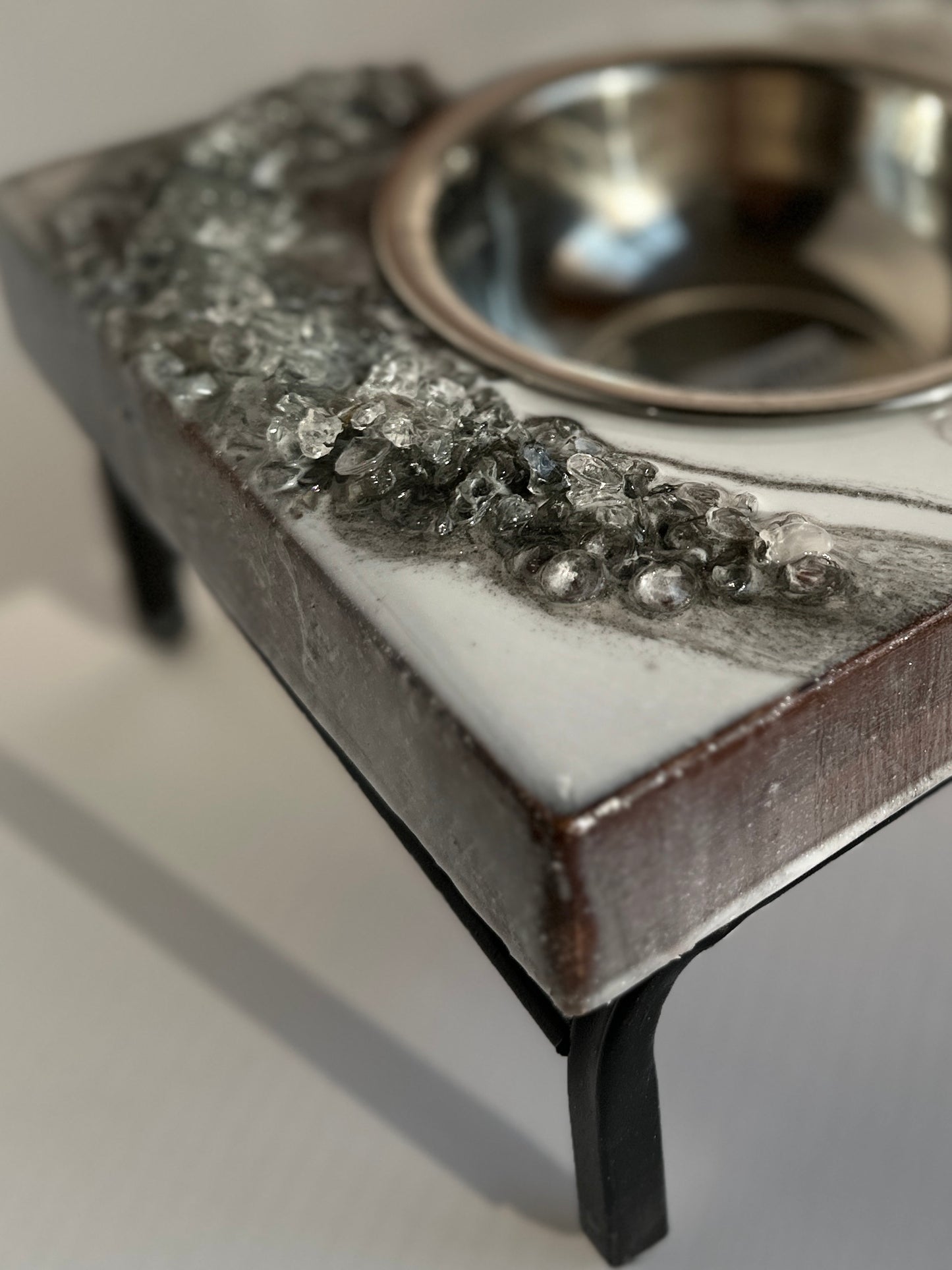 White & Gray Pet Feeder