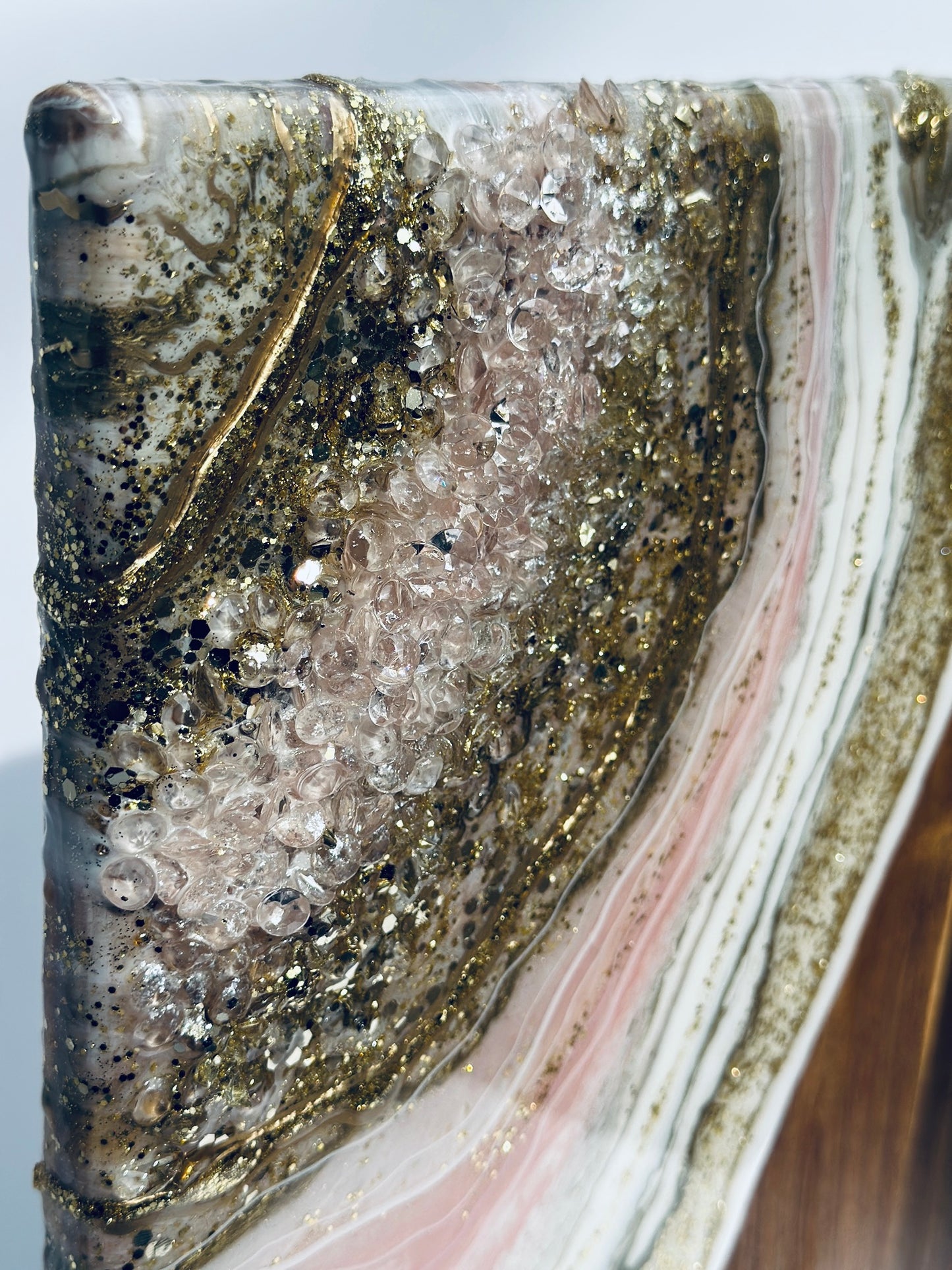 Pink & Gold Color Geode Marble Design Cheeseboard