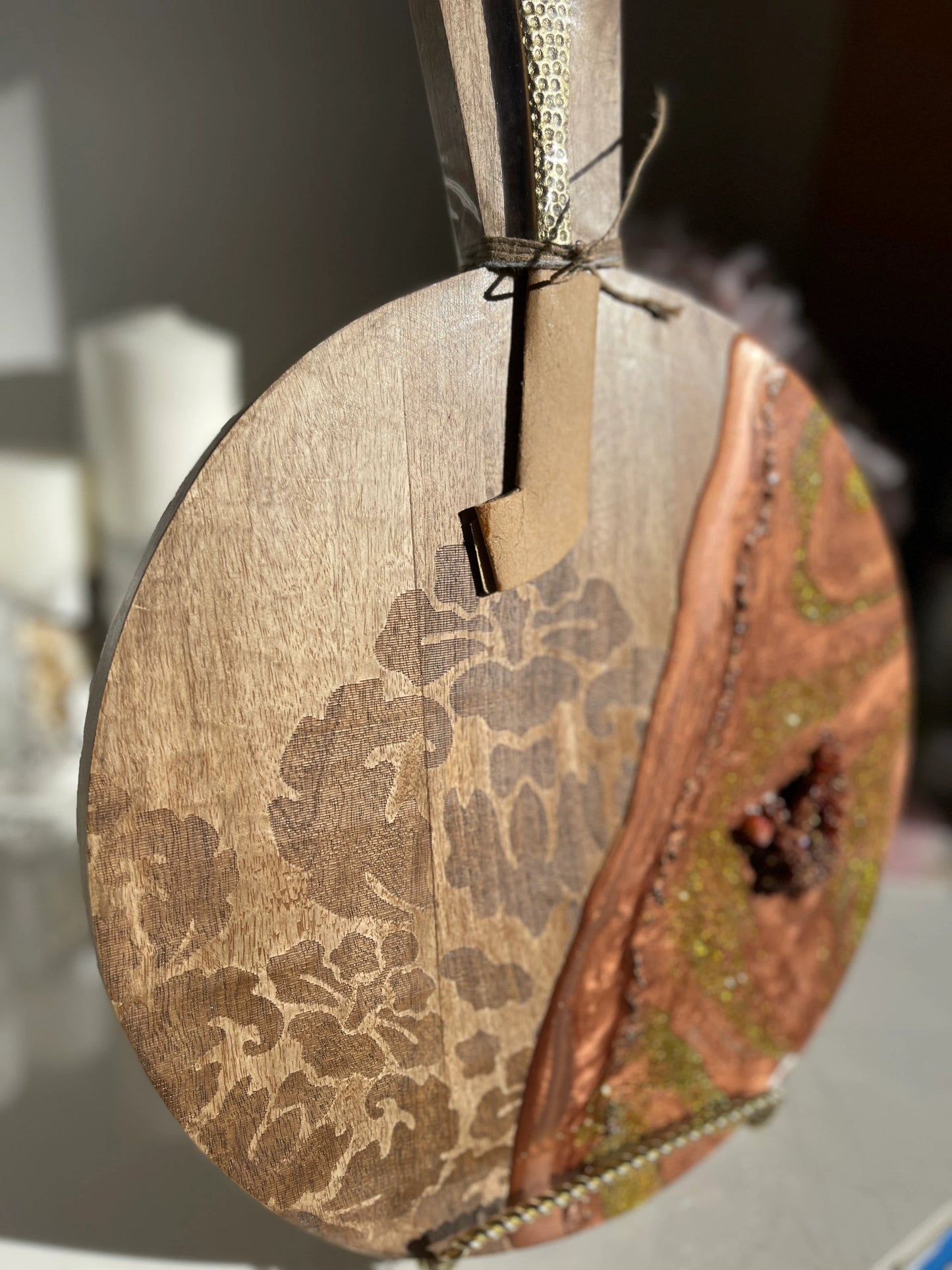 Round Copper Color Geode Design Cheeseboard with Knife