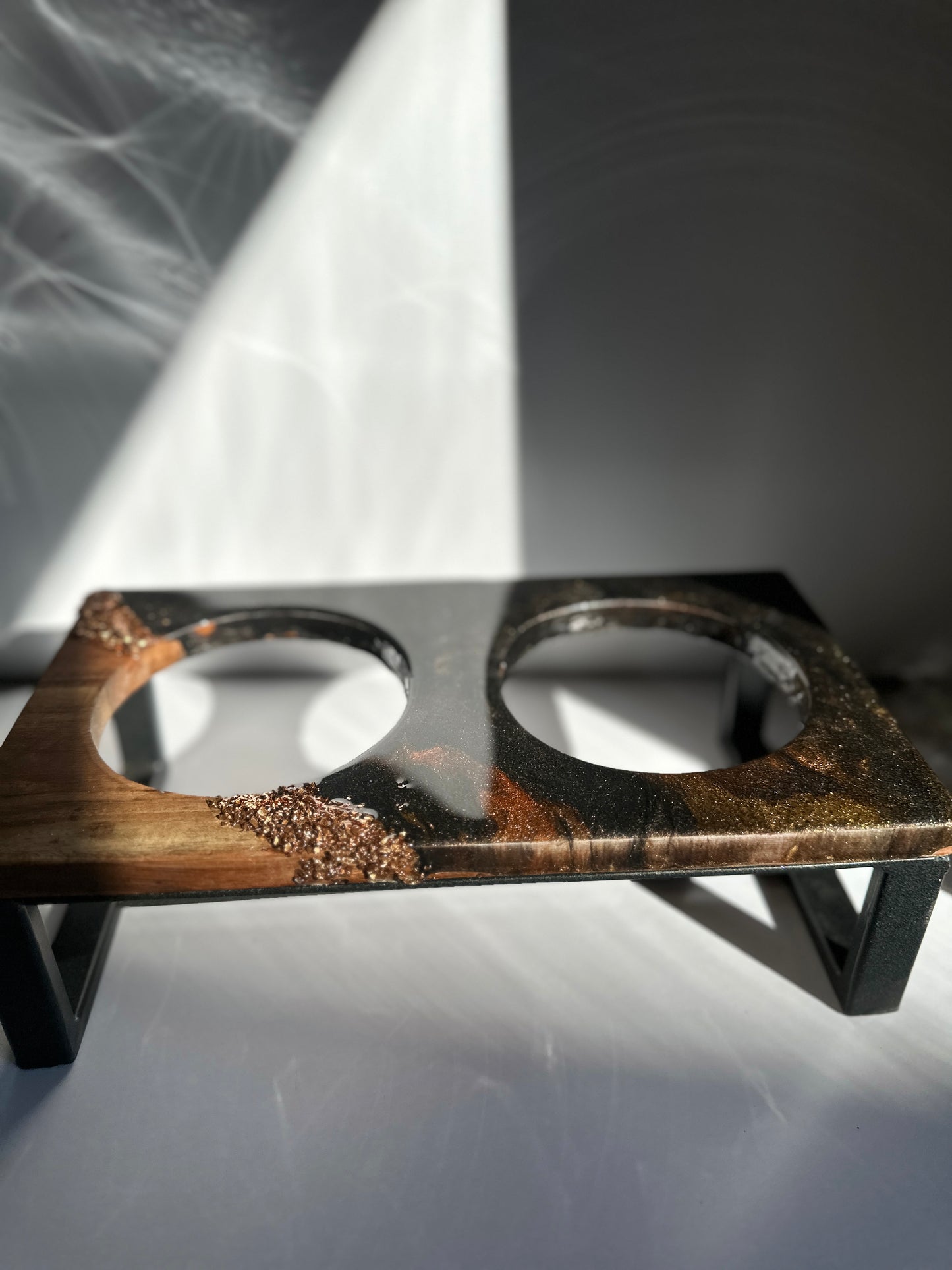 Bronze & Black Pet Feeder