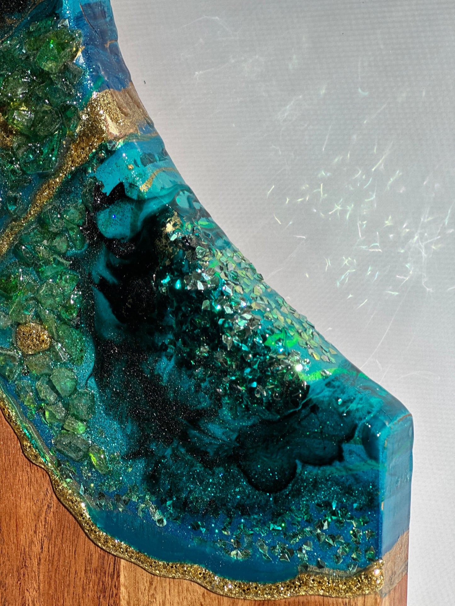 Green and Blue Gold Geode Design Cheeseboard