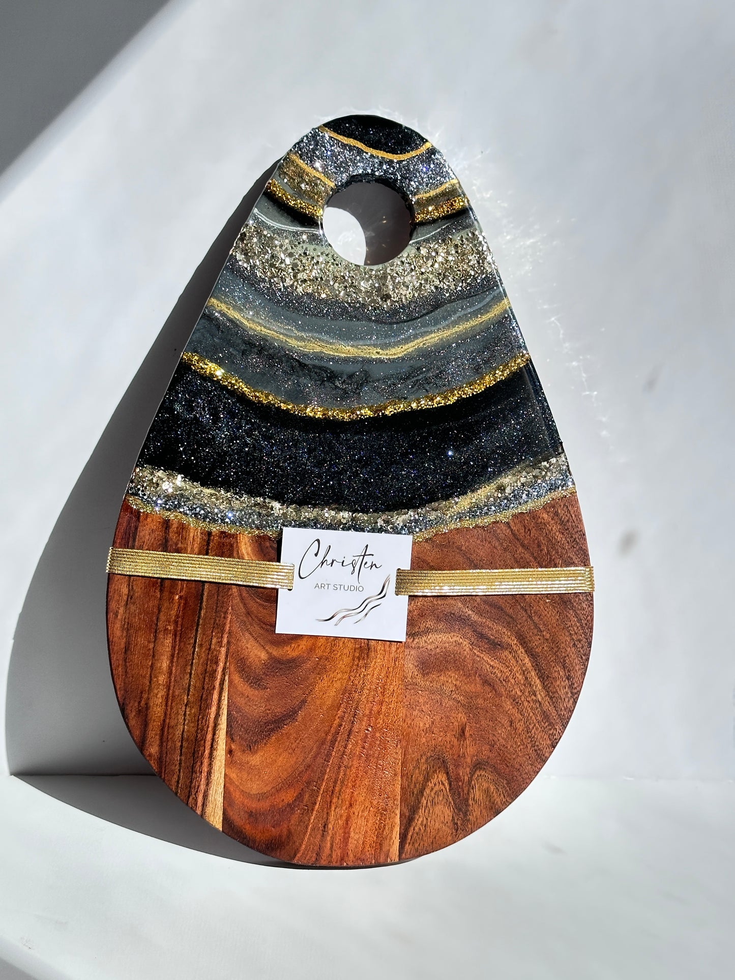 Black and Gold Color Cheeseboard