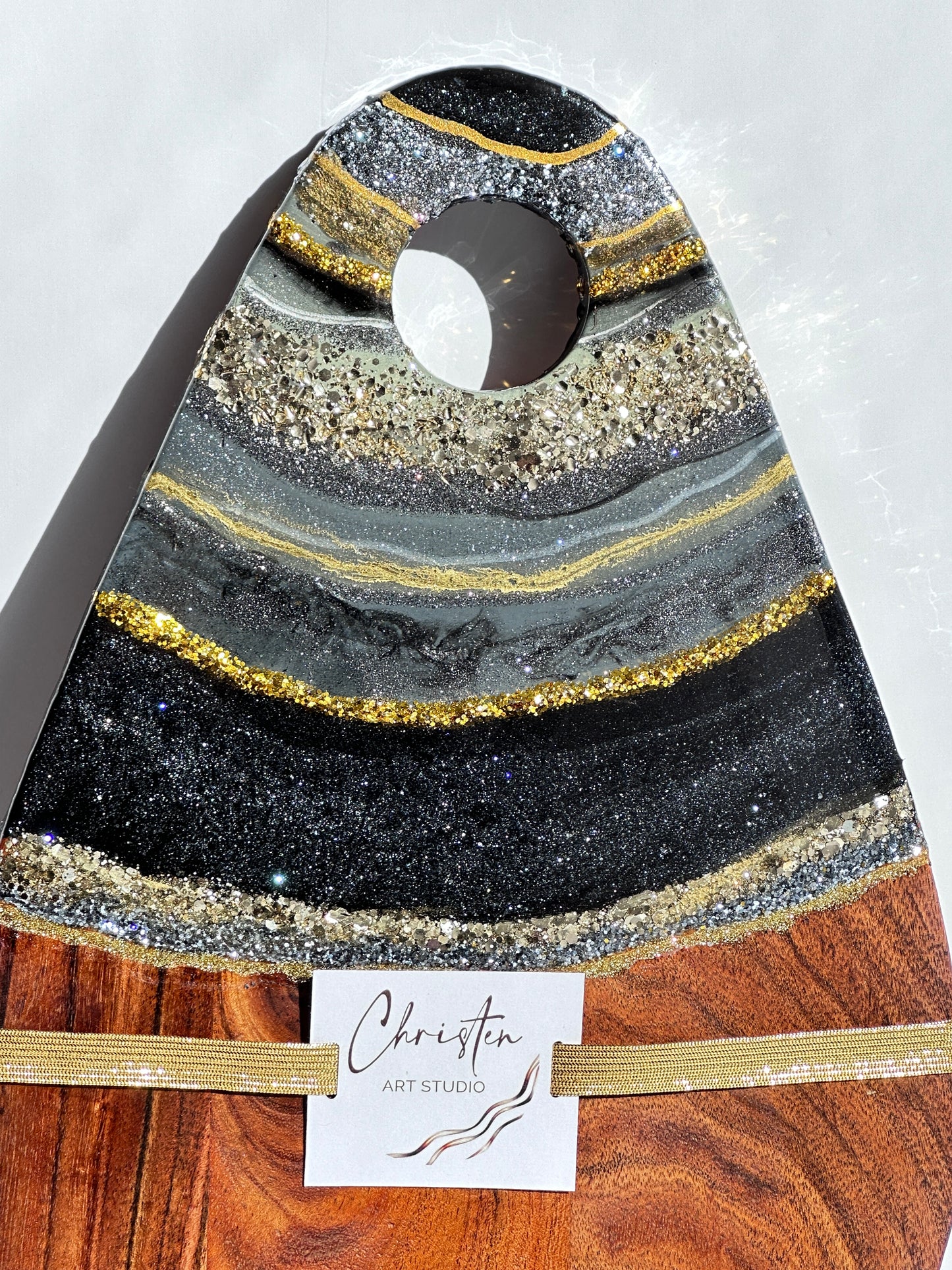 Black and Gold Color Cheeseboard