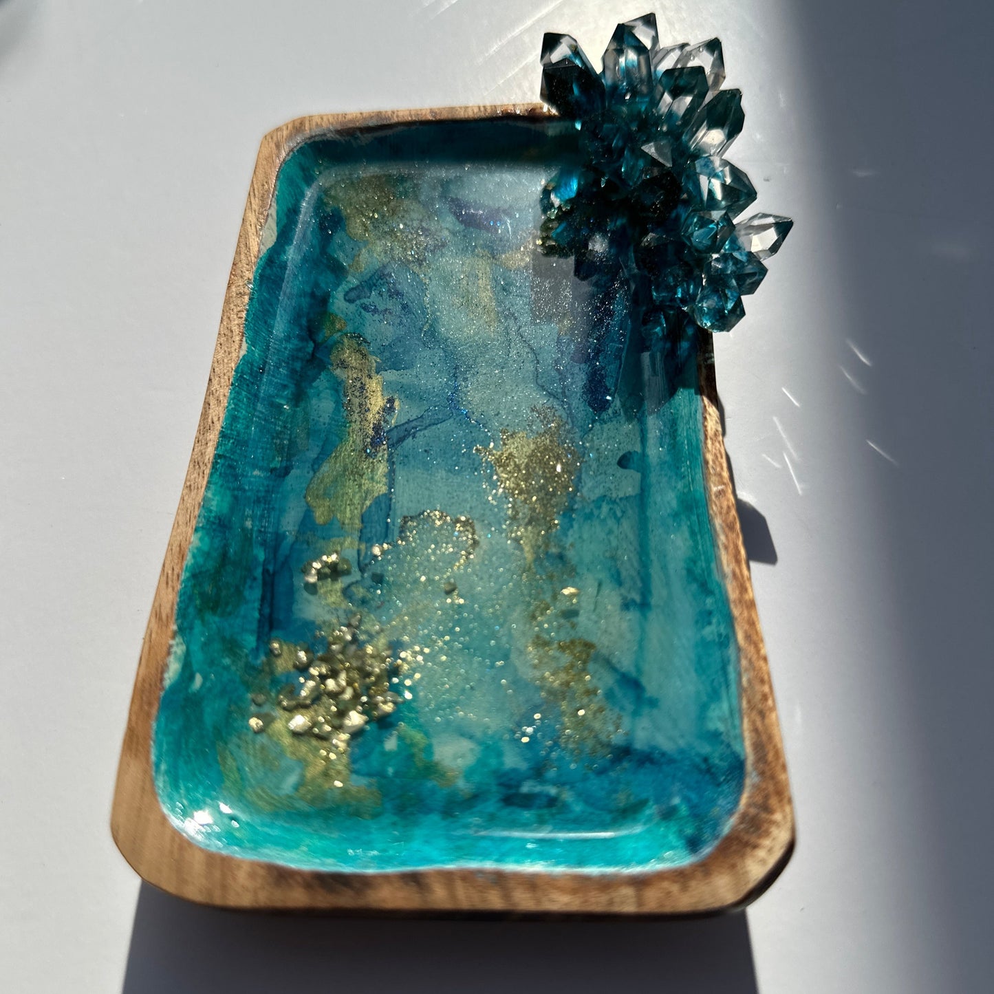 Vibrant Crystal Cluster Trinket Tray